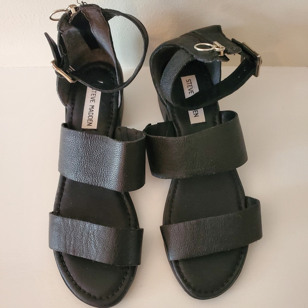 Steve Madden Sandals - Picture 2 of 5